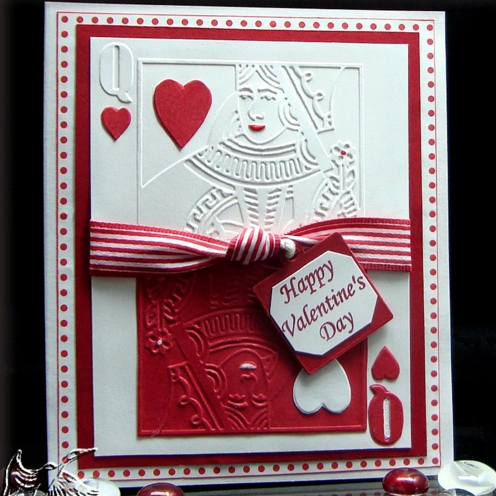 Cuttlebug QUEEN OF HEARTS embossing folder - Picture 5 of 6